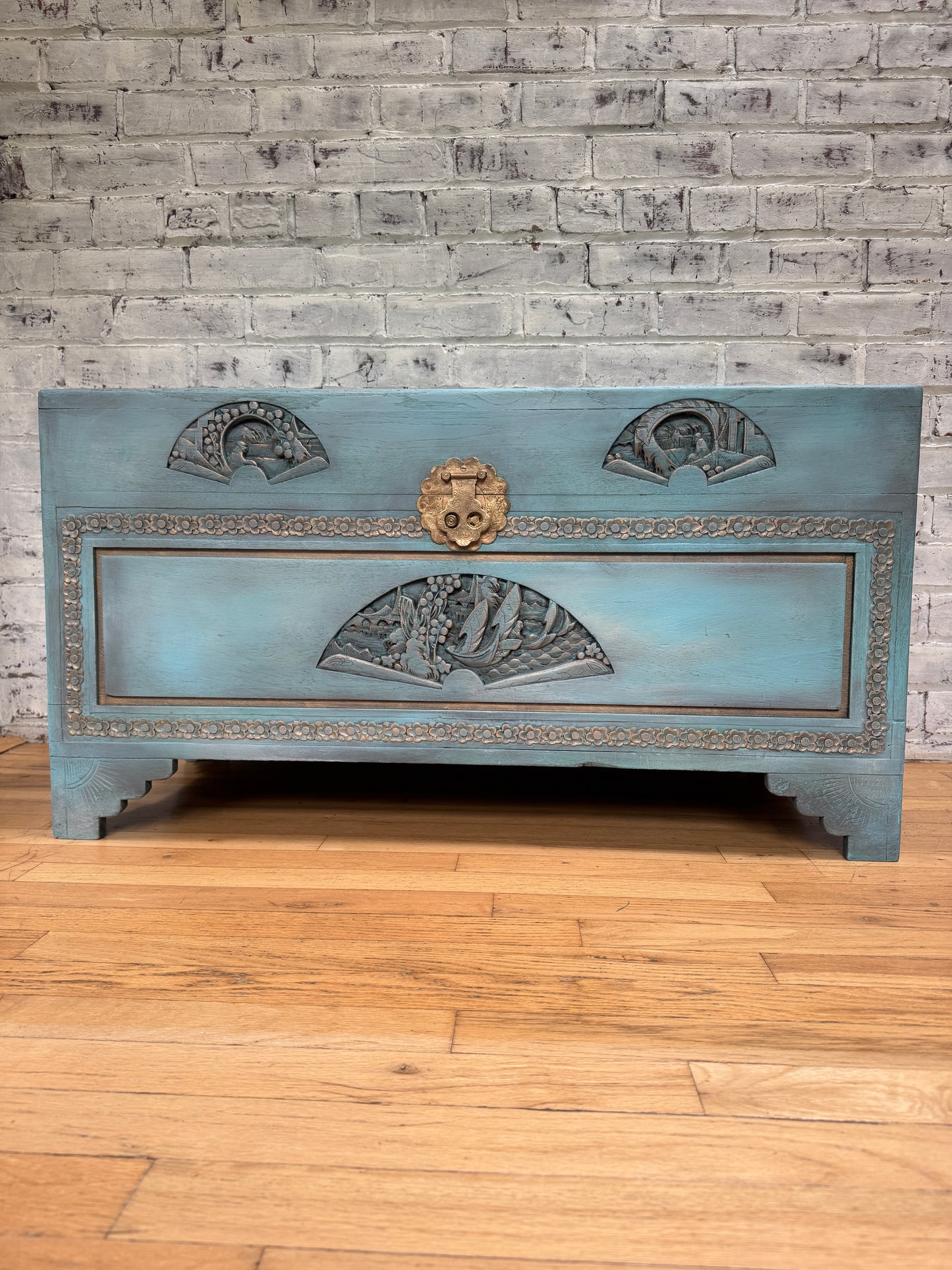 Chinese Camphor Trunk, front