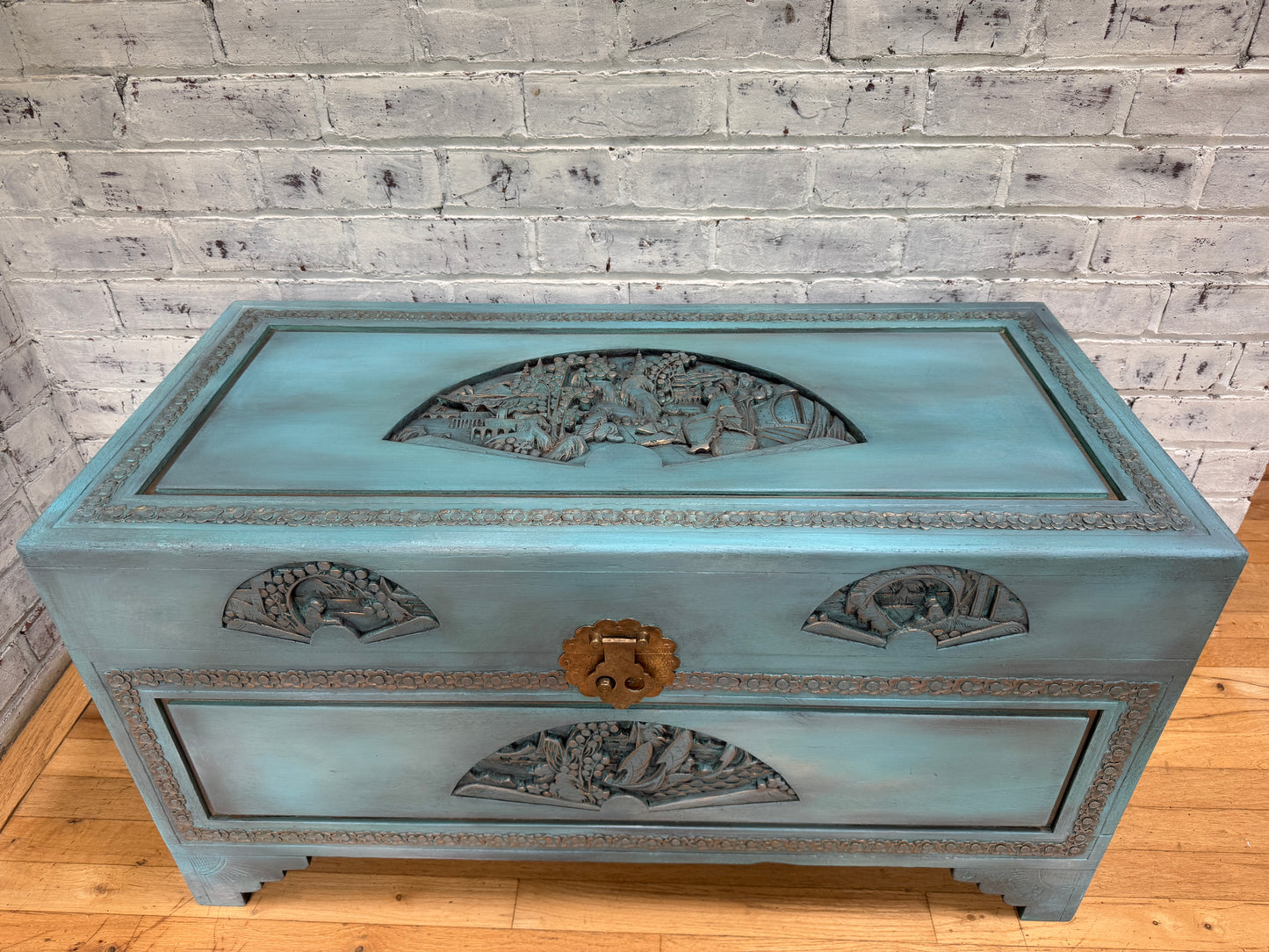 Chinese Camphor Trunk, top