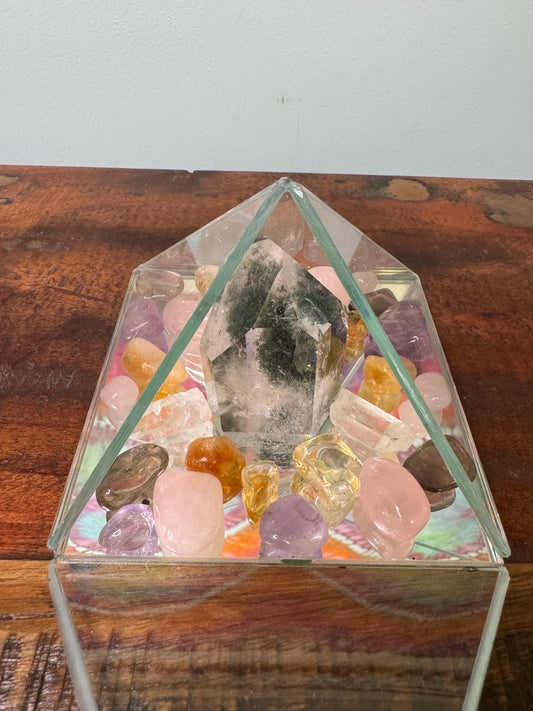 GREEN PHANTOM PYRAMID: Rainbow Inclusions for Inner Peace & Loving Harmony!